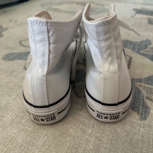 High-Top Platform Converse - Picture 3 of 3
